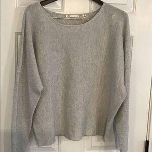 Cyrus sweater